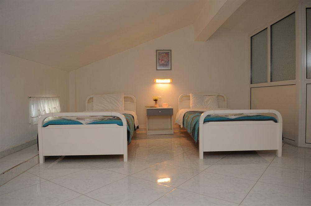 Pegasus Hotel Hanioti Bagian luar foto